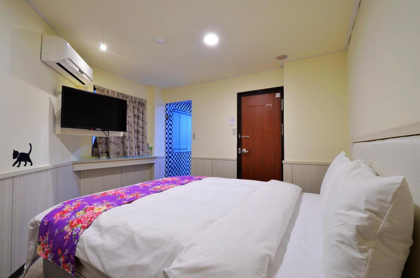 Galaxy Mini Inn Taipei Exteriör bild