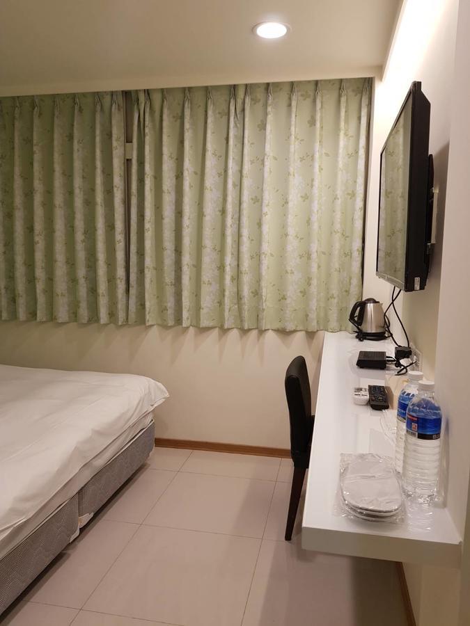 Galaxy Mini Inn Taipei Exteriör bild